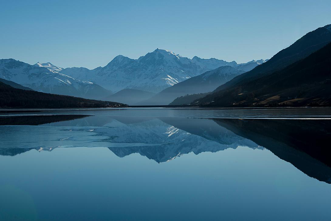 lake surrounded by mountains